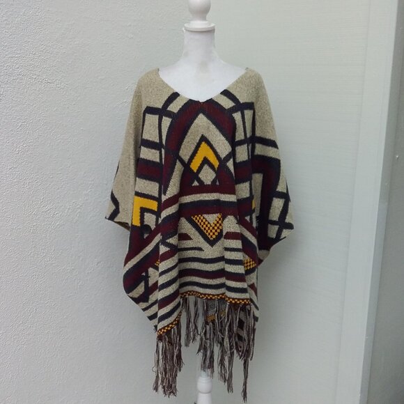 Yaira Women's Sweater Poncho Bohemian Print Acrylic One Size New with Tags - Picture 6 of 6